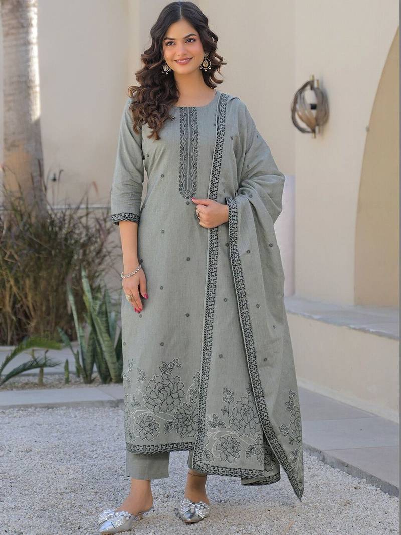 Women Ethnic Motifs Embroidered Regular Thread Work Kurta with Trousers & With Dupatta