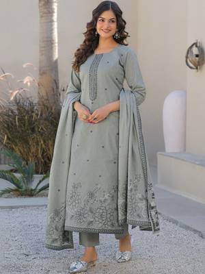 Women Ethnic Motifs Embroidered Regular Thread Work Kurta with Trousers & With Dupatta 3