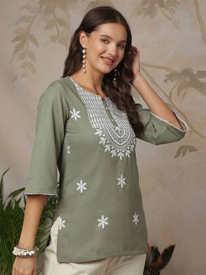 Women Ethnic Motifs Embroidered Round Neck Short Kurti 3