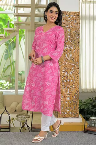 Floral Printed V-Neck Straight Cotton Kurta