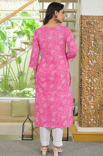 Floral Printed V-Neck Straight Cotton Kurta