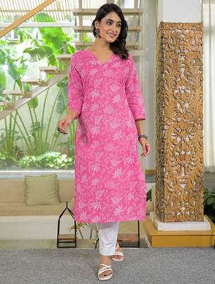 Floral Printed V-Neck Straight Cotton Kurta 6