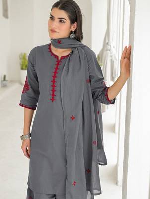 Ethnic Motifs Embroidered Regular Thread Work Kurta with Patiala & With Dupatta 1