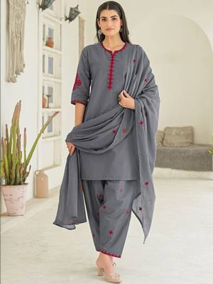 Ethnic Motifs Embroidered Regular Thread Work Kurta with Patiala & With Dupatta 4