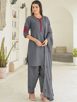 Ethnic Motifs Embroidered Regular Thread Work Kurta with Patiala & With Dupatta 6