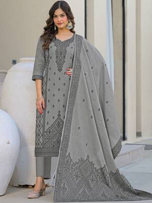 Women Ethnic Motifs Printed Regular Kurta with Trousers & With Dupatta 2