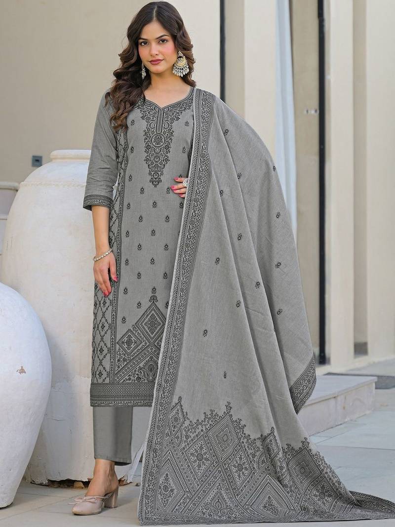 Women Ethnic Motifs Printed Regular Kurta with Trousers & With Dupatta