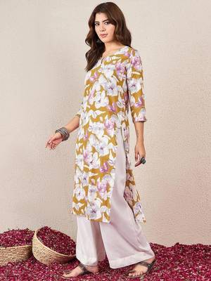Floral Printed V-Neck Cotton Straight Kurta 3