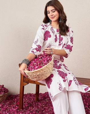 Floral Printed Round Neck Straight Kurta 2