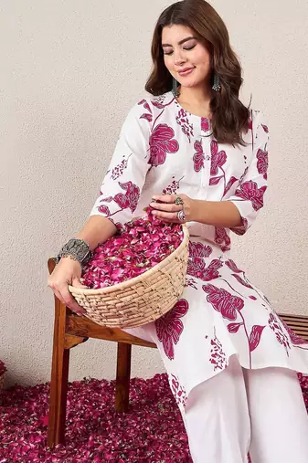 Floral Printed Round Neck Straight Kurta