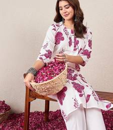 Floral Printed Round Neck Straight Kurta