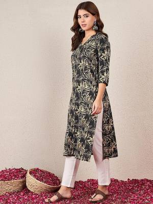 Floral Printed V-Neck Cotton Straight Kurtas 3