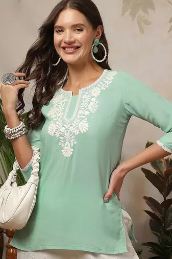 Women Solid Daily Cotton Straight Kurta