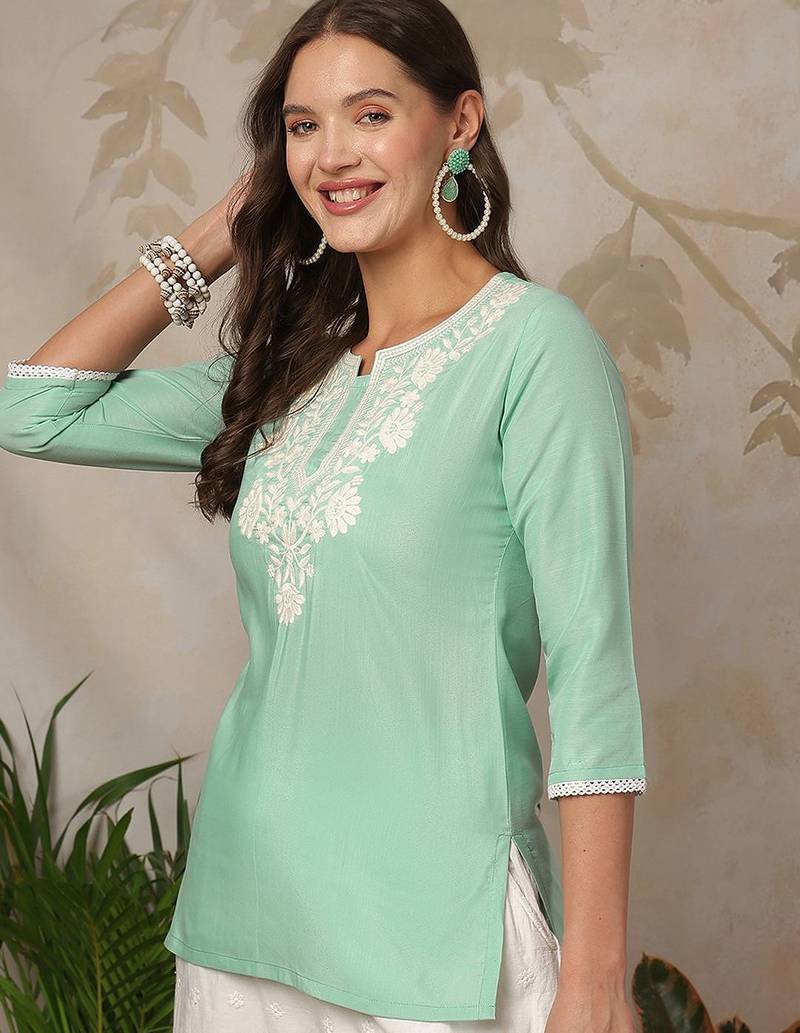 Women Solid Daily Cotton Straight Kurta