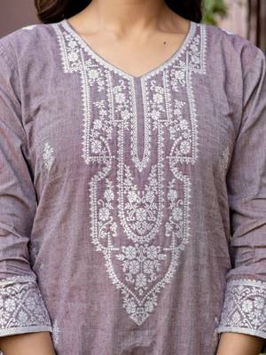Women Regular Kurta with Pyjamas & With Dupatta 6