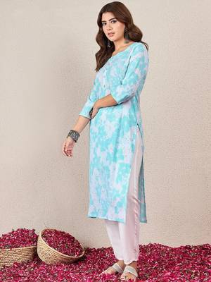 Floral Printed Round Neck Straight Kurta 3