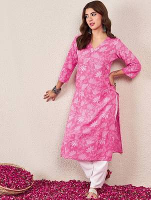 Women Floral Printed V-Neck Straight Kurta 5