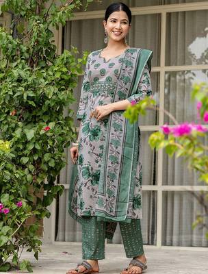 Women Floral Printed Kurta with Trousers & Dupatta 6