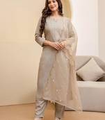 Women Ethnic Motifs Embroidered Thread Work Kurta with Trousers & Dupatta