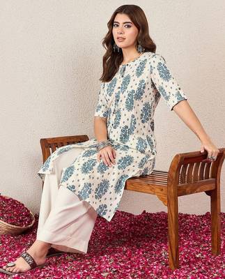 Floral Printed Round Neck Cotton Straight Kurtas 1