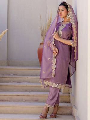 Women Ethnic Motifs Embroidered Kurta with Trousers & Dupatta 4