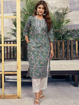 Women Floral Printed Festive Cotton Straight Kurta 1