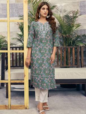 Women Floral Printed Festive Cotton Straight Kurta 6
