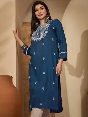 Embroidered Round Neck Straight Kurta 6