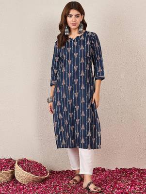 Floral Printed Cotton V-Neck Straight Kurtas 1