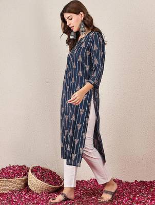 Floral Printed Cotton V-Neck Straight Kurtas 3