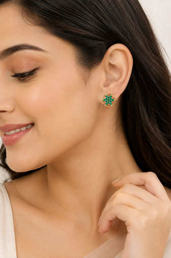 Certified natural freshwater pearls jewellery green stone floral cluster stud earrings with gold-tone frame flower.