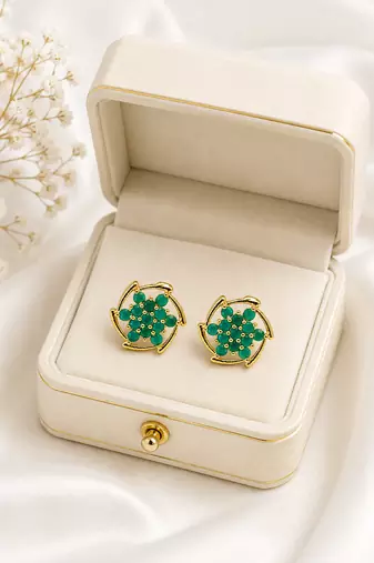 Certified natural freshwater pearls jewellery green stone floral cluster stud earrings with gold-tone frame flower.