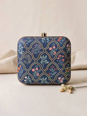Pink floral printed clutch bag for women 2