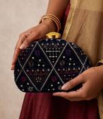 Black geometric embroidered clutch bag for women