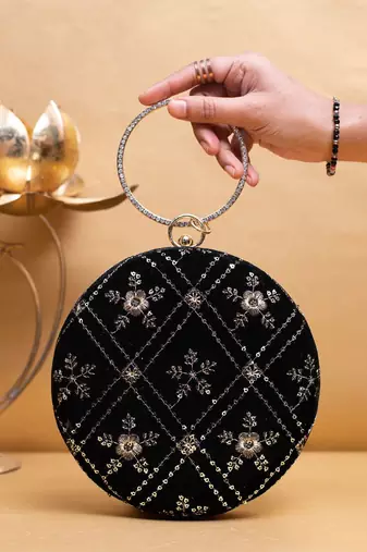 Black based rosegold sequins embroidery clutch