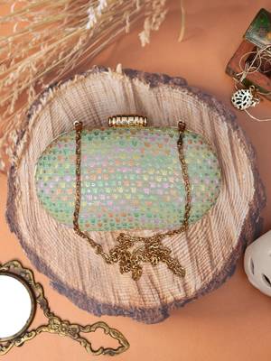 Green elegant capsule frame embroidery clutch 1