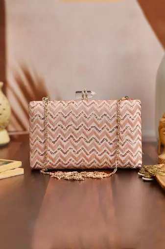 Pink elegant embroidery clutch bag for women