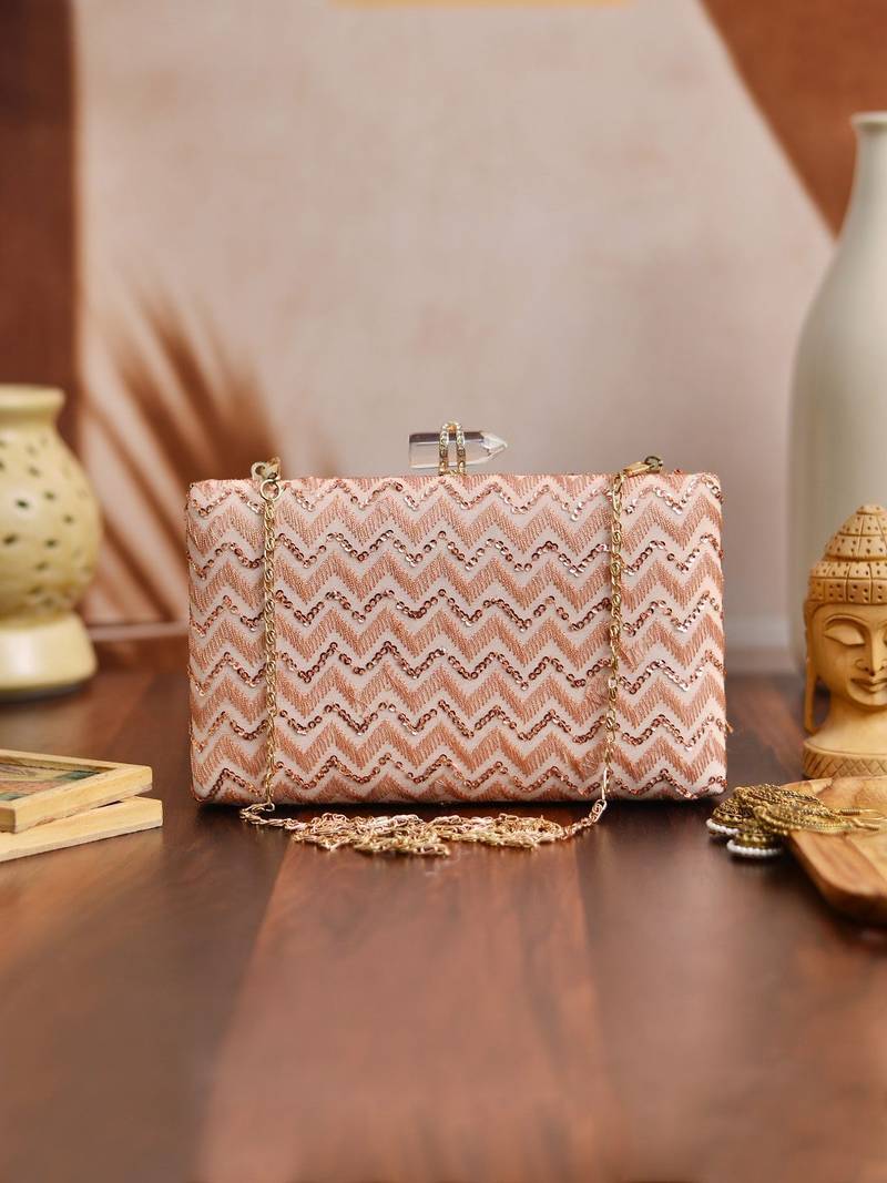 Pink elegant embroidery clutch bag for women