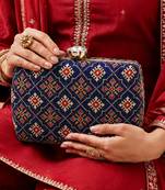 Royal blue ethnic floral pattern chain strap printed clutch