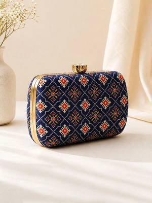 Royal blue ethnic floral pattern chain strap printed clutch 3