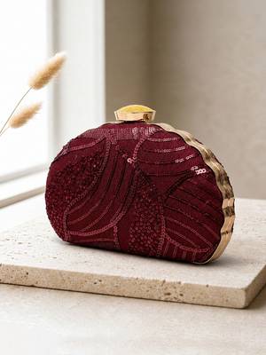  green embroidered box clutch bag for women 3