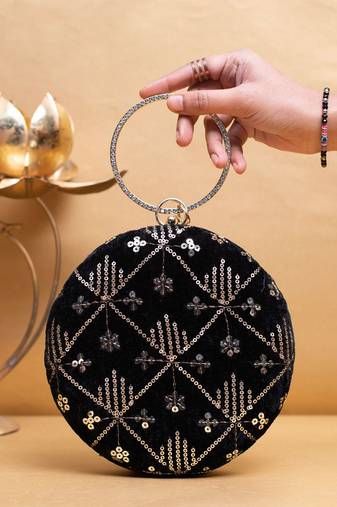  black based rosegold sequins embroidery clutch