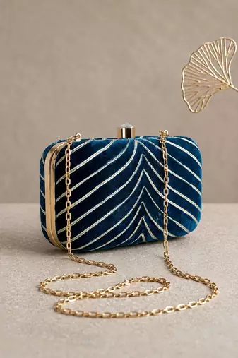  embellished party box clutch bag for women