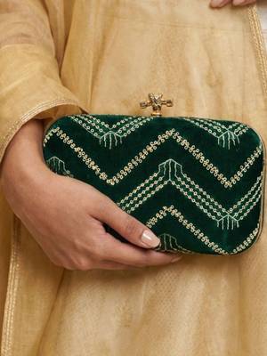   luxury emerald green velvet embroidered clutch bag for women with detachble strap 1