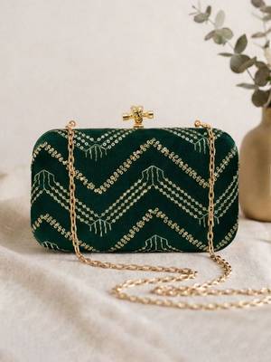   luxury emerald green velvet embroidered clutch bag for women with detachble strap 2
