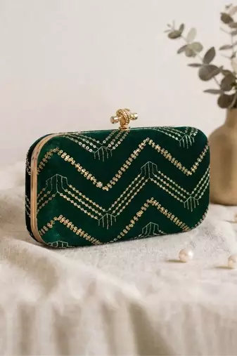   luxury emerald green velvet embroidered clutch bag for women with detachble strap