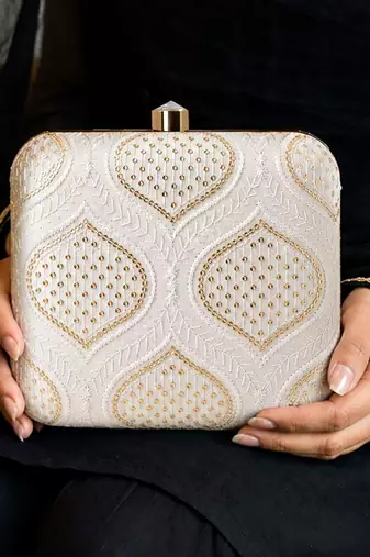  women embroidered fabric box clutch bag for women with detachble strap