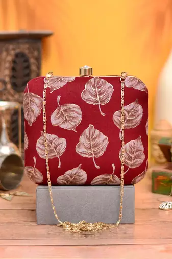  women printed fabric box clutch