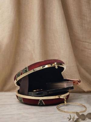  ruby bloom velvet embroidered round clutch 4