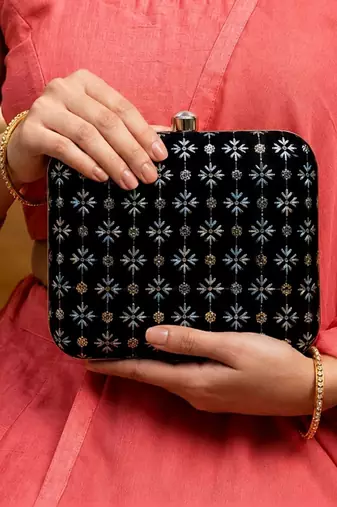  black based multicolored pattern threadwork embroidery clutch